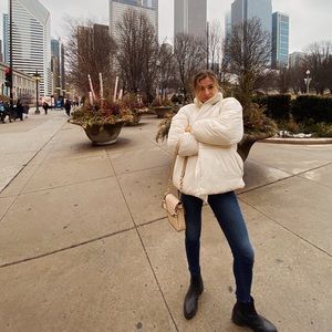 Meet your Posher, Julia